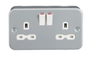 Picture of MR90002 GANG METALCLAD SOCKET SWITCHED