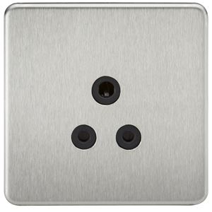 Picture of 5 AMP SOCKET SCREWLESS FLAT PLATE
BLACK INSERT BRUSHED CHROME