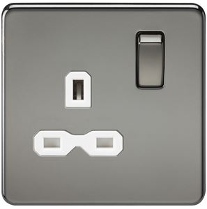 Picture of 1 GANG SOCKET SCREWLESS FLAT PLATE
WHITE INSERT